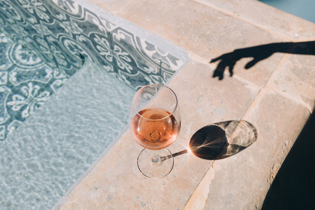 The Best Wine Pairings for Winter and Summer